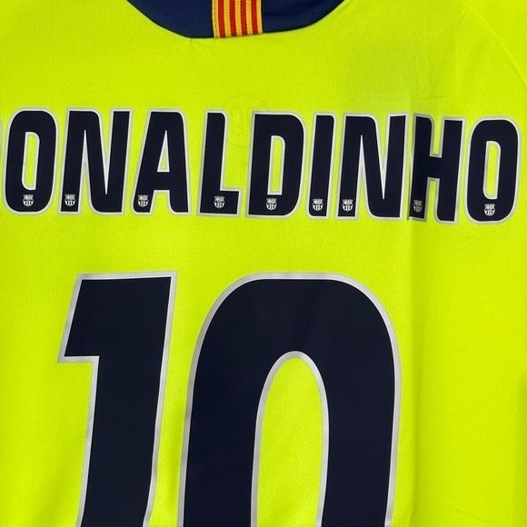 Barcelona Ronaldinho #10 Retro Soccer Jersey Away Yellow 05/06 UCL Men Size Team