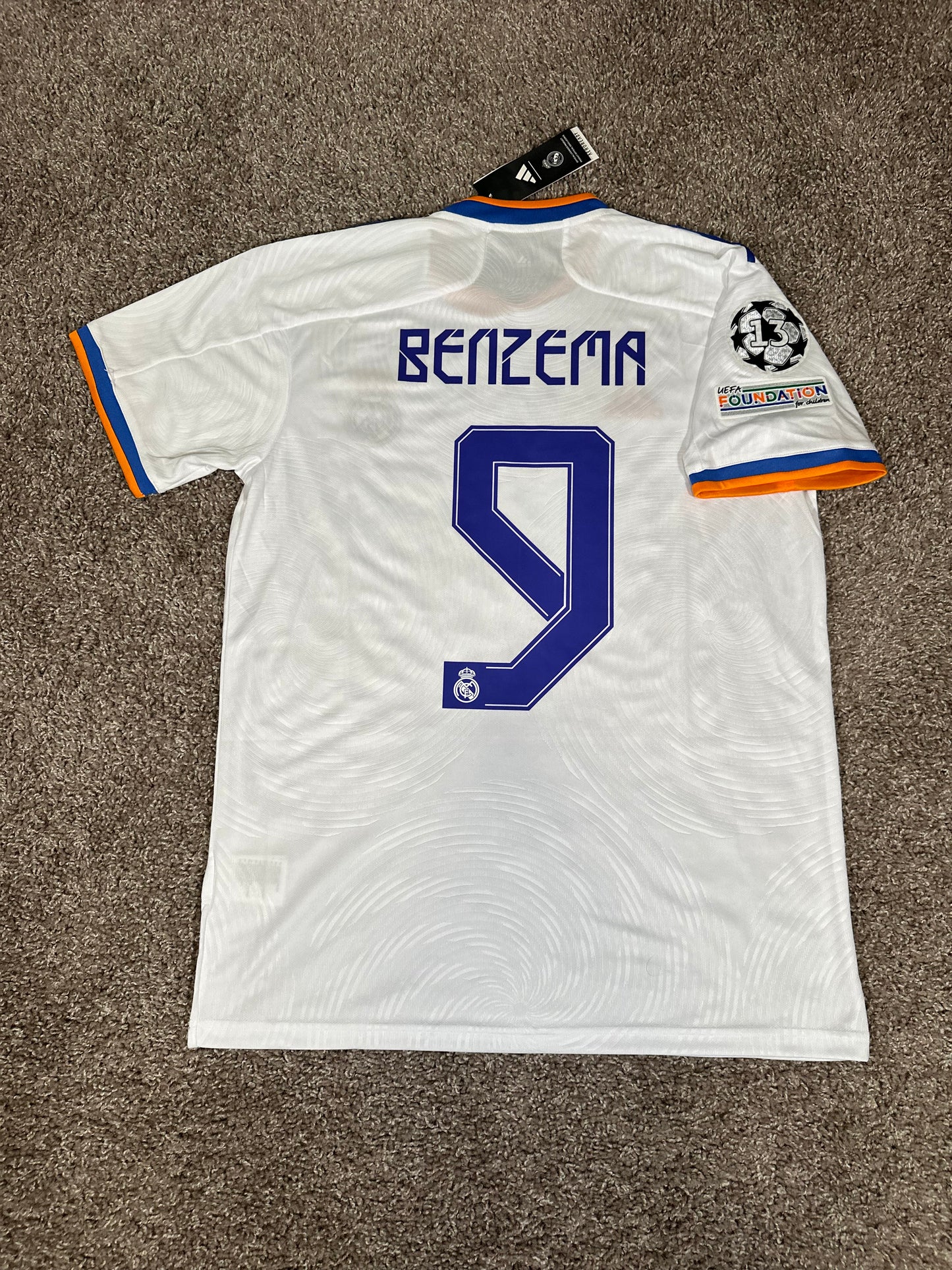 Real Madrid Karim Benzema #9 Final 2022 Soccer Jersey Home White Men Shirt Size