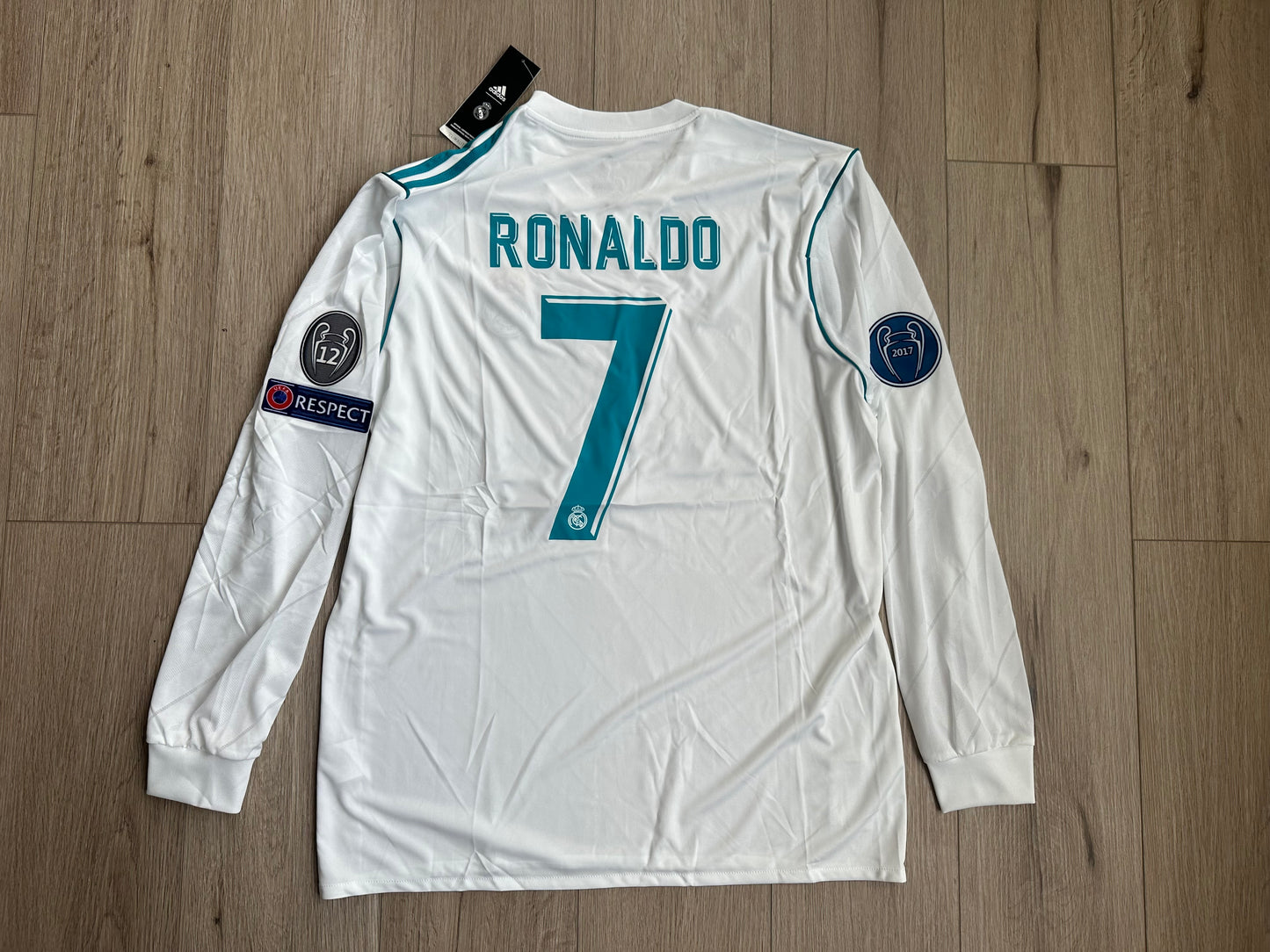 Ronaldo Real Madrid Jersey 2018 Final Champions Long Sleeves White Regular Size