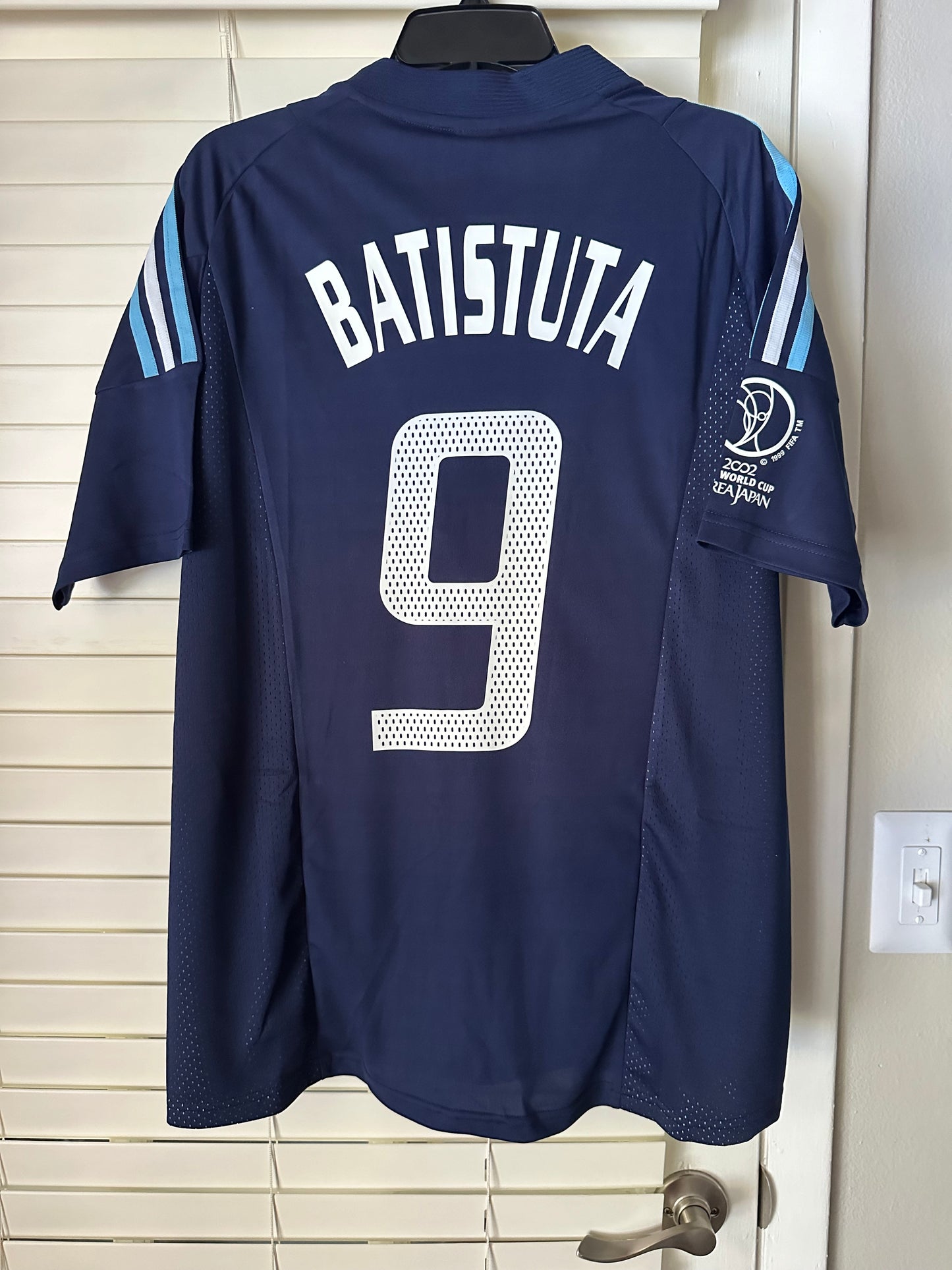 Argentina Gabriel Batistuta #9 Retro Soccer Jersey Away Blue FWC 2002 Men Size