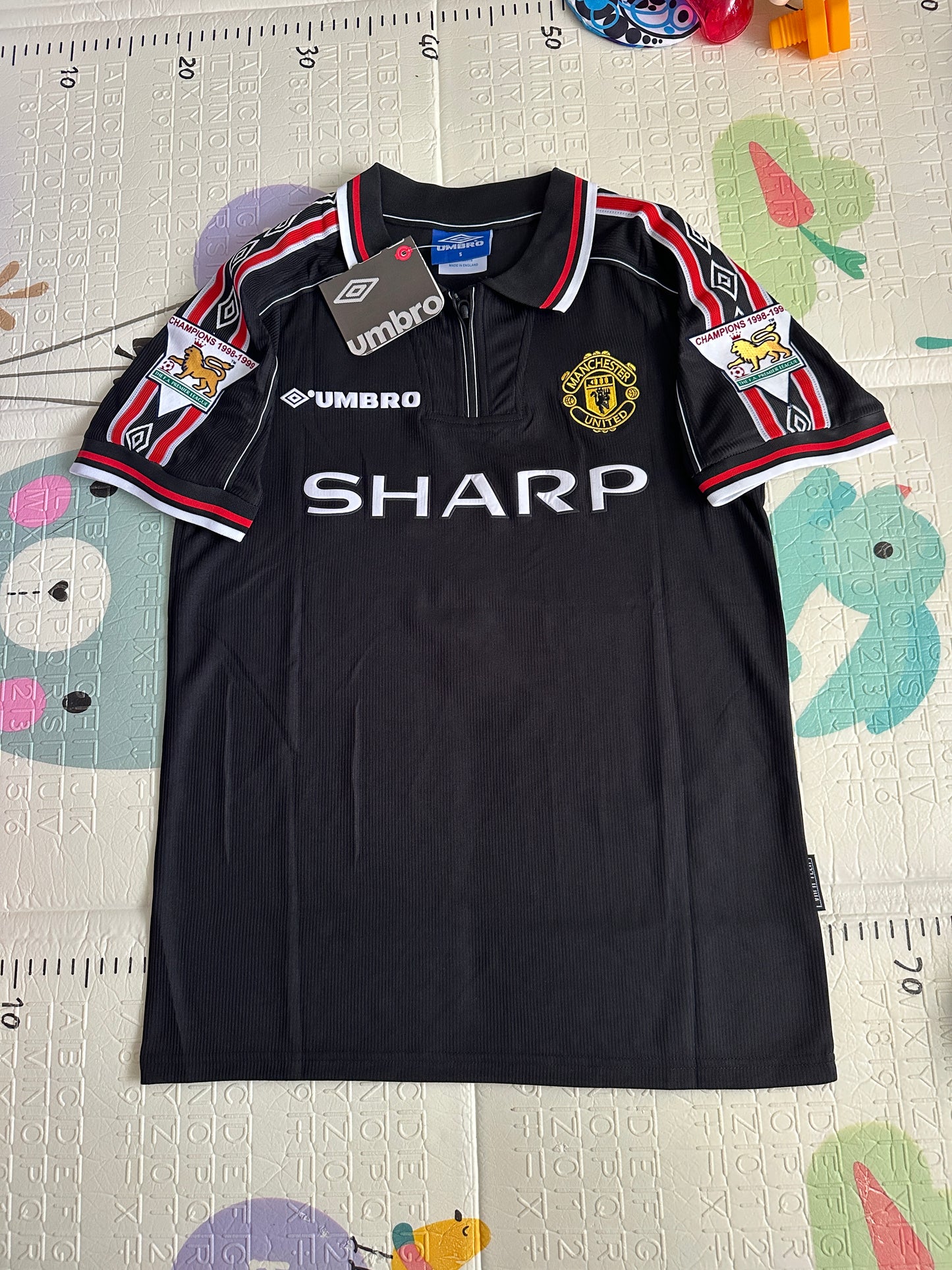 Manchester United Beckham Retro Soccer Jersey Black 1999