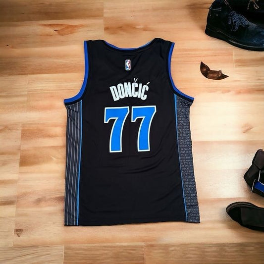 Luka Dončić Black Dallas Mavericks Basketball Jersey Men’s Size Pluss #77