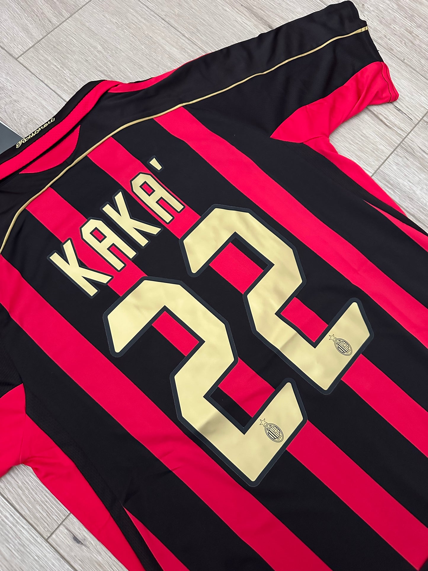 Milan Kaka 22 Retro 06-07 Home Soccer Jersey Home Red Black Men size Shirt Team