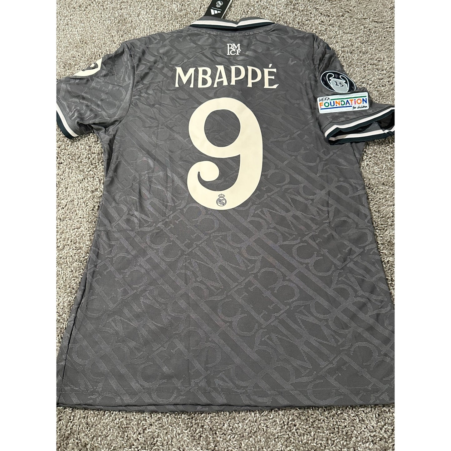 Real Madrid Kylian Mbappe #9 Soccer Jersey Gray Away 2004/25 Men Shirt Size