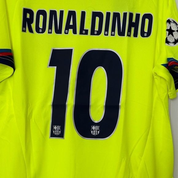 Barcelona Ronaldinho #10 Retro Soccer Jersey Away Yellow 05/06 UCL Men Size Team