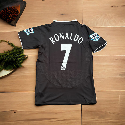 Manchester United Retro Cristiano Ronaldo #7 Soccer Jersey Black Away 03/04 Men