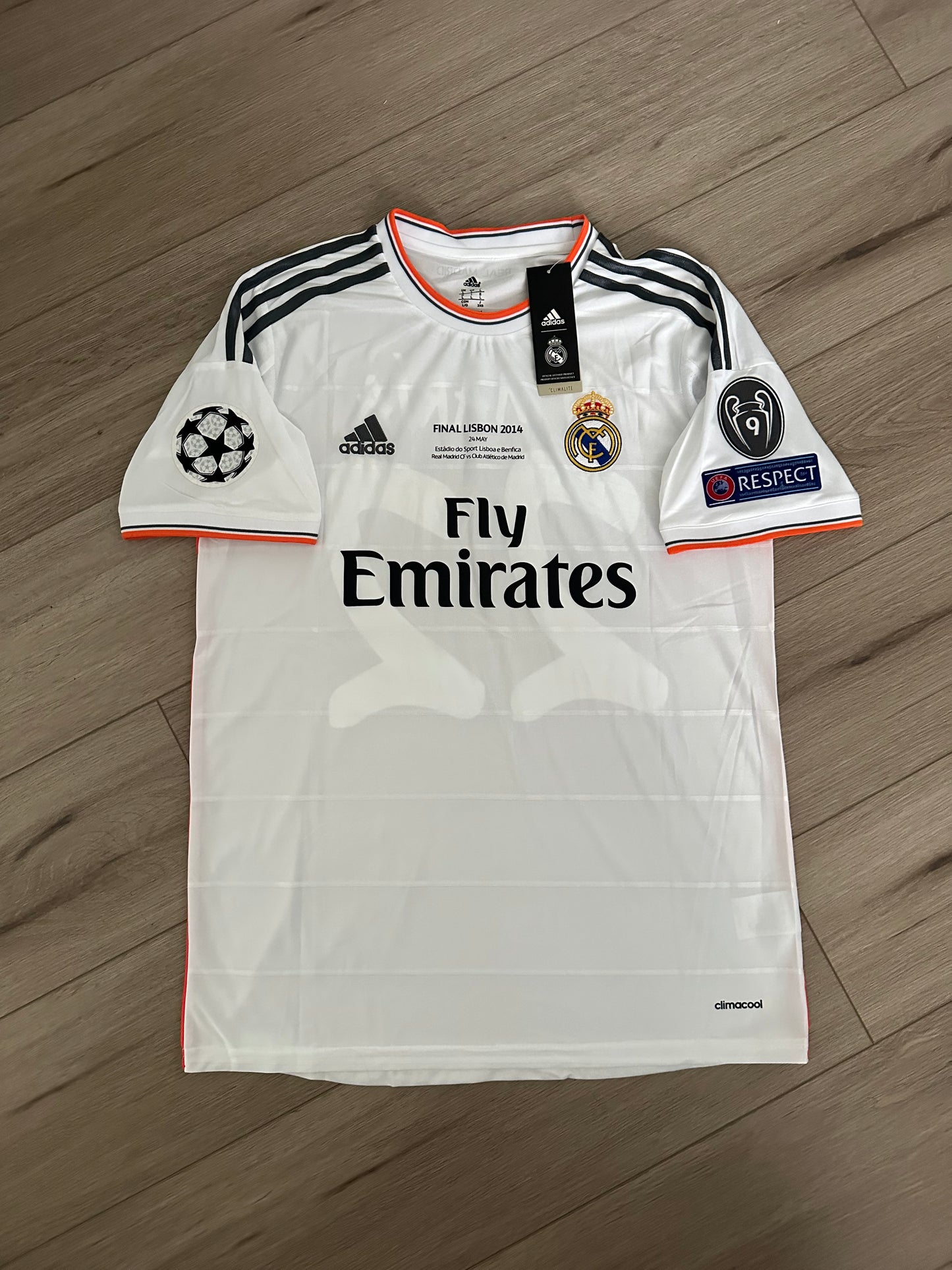 Real Madrid Angel Di Maria #11 2014 Retro Soccer Jersey UCL Finals #22 Home Men