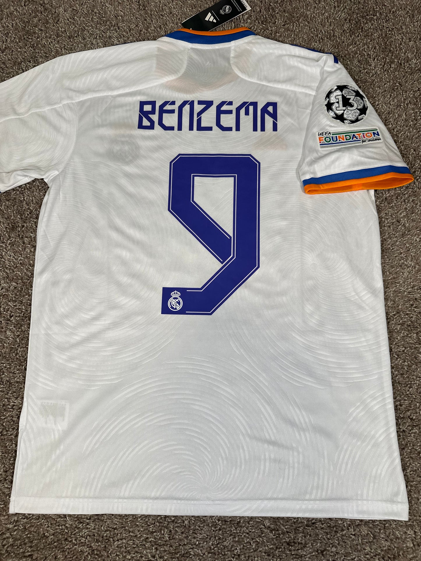 Real Madrid Karim Benzema #9 Final 2022 Soccer Jersey Home White Men Shirt Size