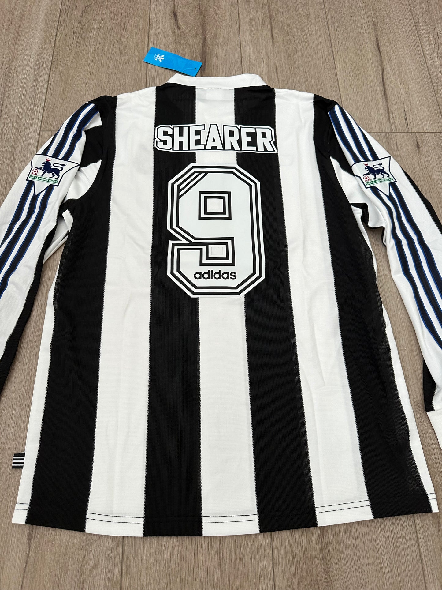 Newcastle Retro 95/97 Alan Shearer #9 Soccer Shirt Long Sleeves Men Black White