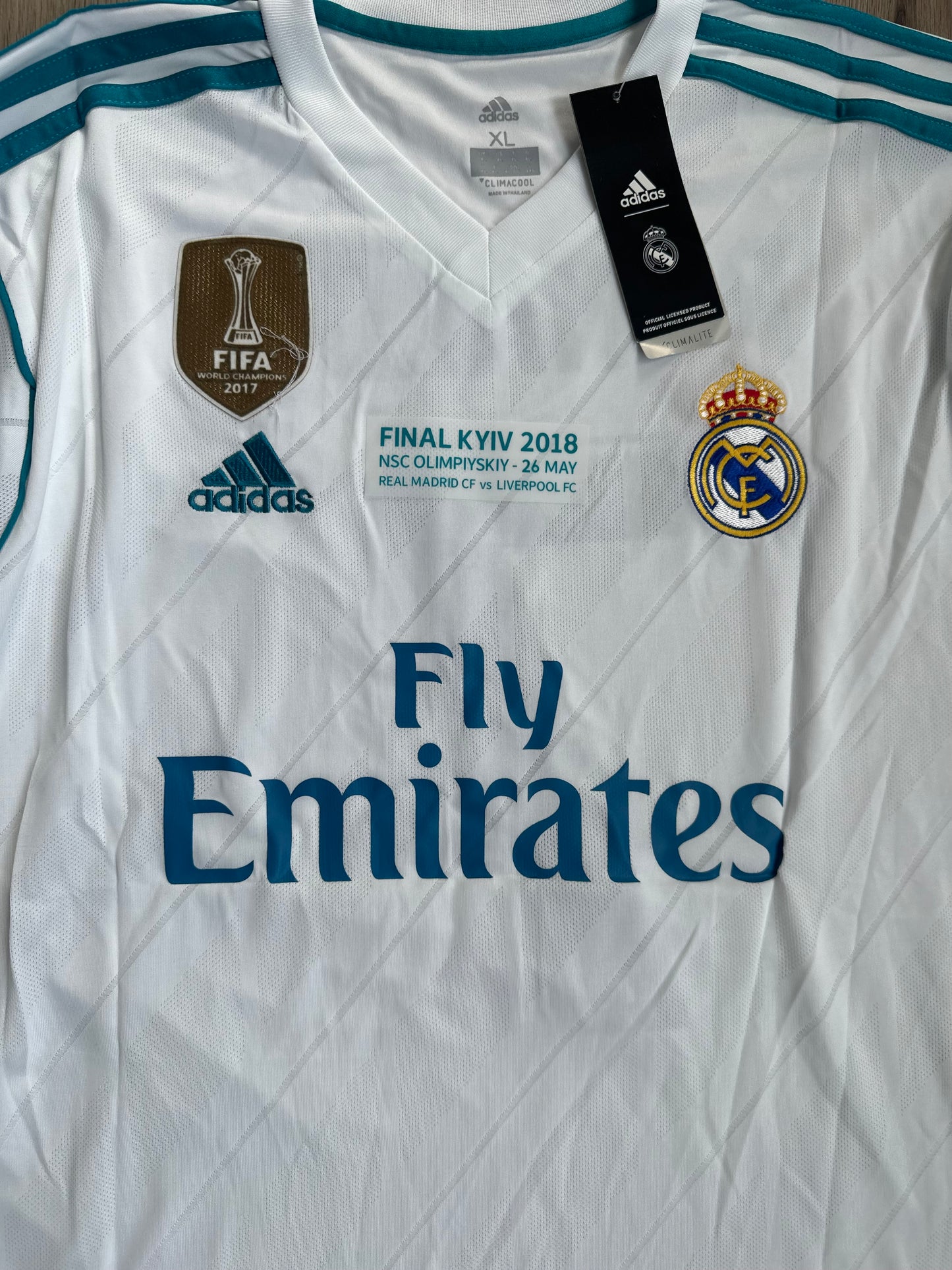 Ronaldo Real Madrid Jersey 2018 Final Champions Long Sleeves White Regular Size