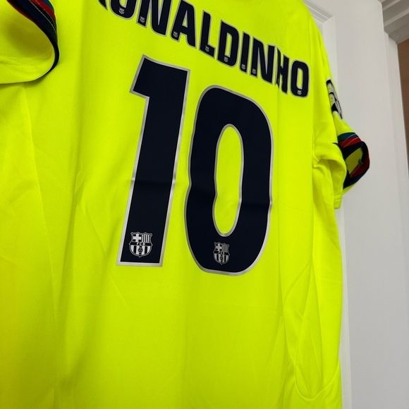 Barcelona Ronaldinho #10 Retro Soccer Jersey Away Yellow 05/06 UCL Men Size Team