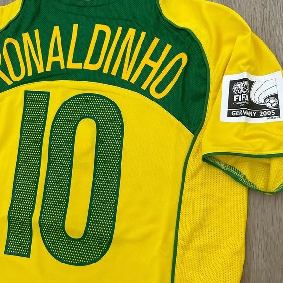 Ronaldinho Gaucho #10 Brazil 2005 Retro Soccer Jersey Home Yellow Regular size