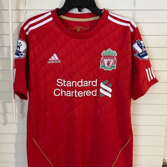 Liverpool Steven Gerrard #8 Retro Soccer Jersey 2010/11 Home Red Men Size Shirt