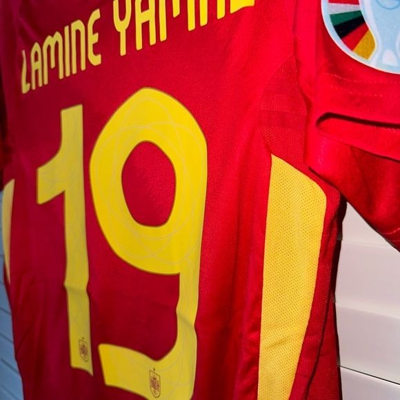 Spain Lamine Yamal #19 Soccer Jersey Red Home FINAL 2024 Eurocup Men Size Team