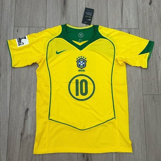 Brazil 2005 Home Retro Soccer Jersey – Ronaldinho Gaucho #10 – Yellow – Men’s